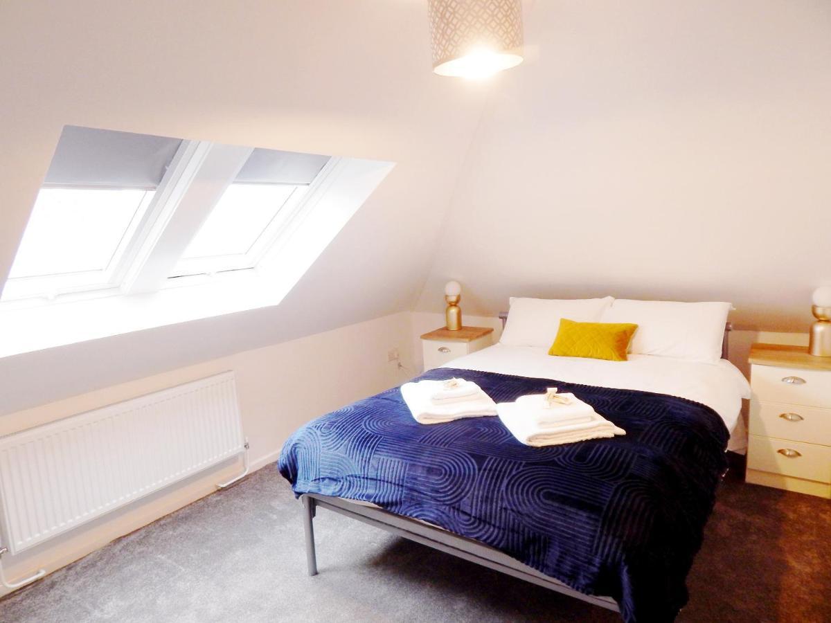 Modern, Well Located En-Suite Rooms With Parking - Orbitat Accommodations CBG Eksteriør bilde